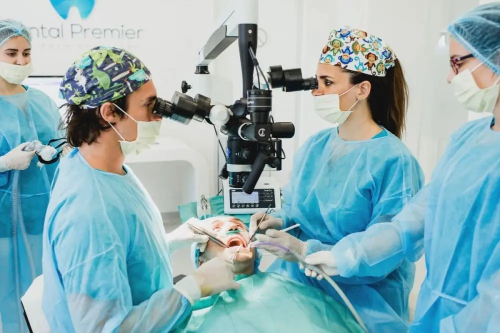 Dental Premier: Stomatologie de top cu medici formați în SUA și Monaco